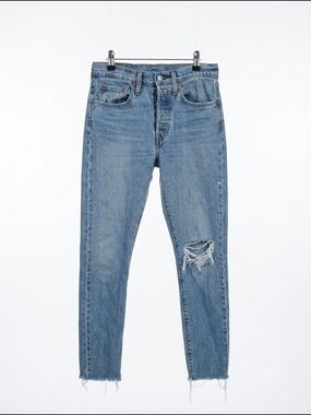 Levi's 501's Light Blue Denim Jeans With Rip In Knee
